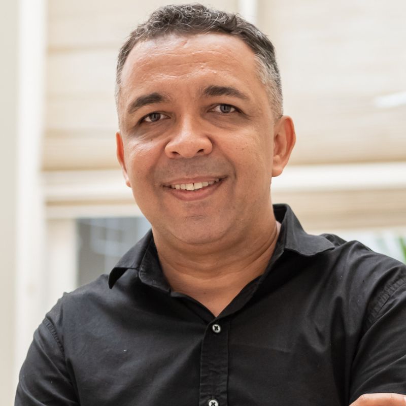 Douglas Moraes, pesquisador em comportamento humano, autor do livro Dopamina: Prisão ou Liberdade? e criador do Protocolo CAE