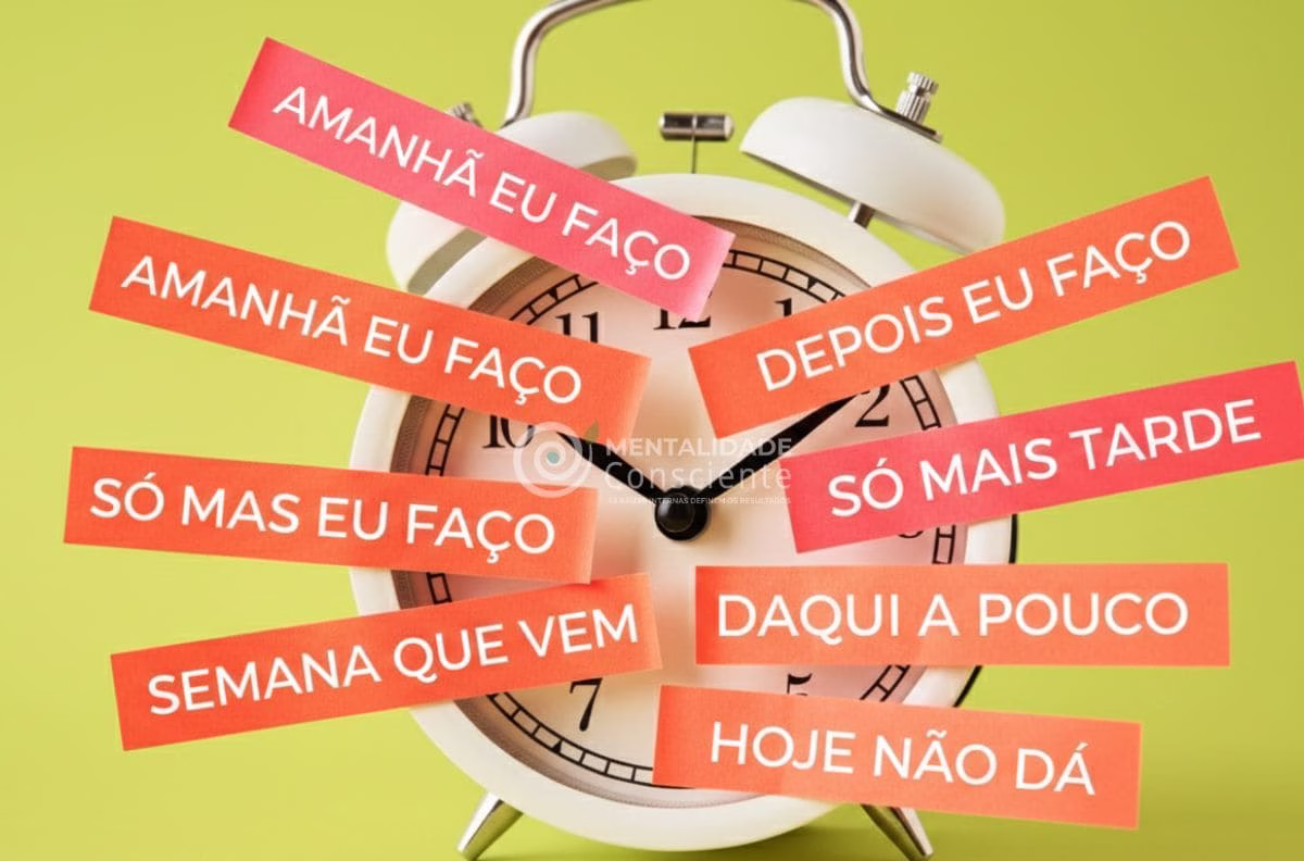 Principais desculpas de quem procrastina: imagem com relógio e lembretes de 'amanhã eu faço'.